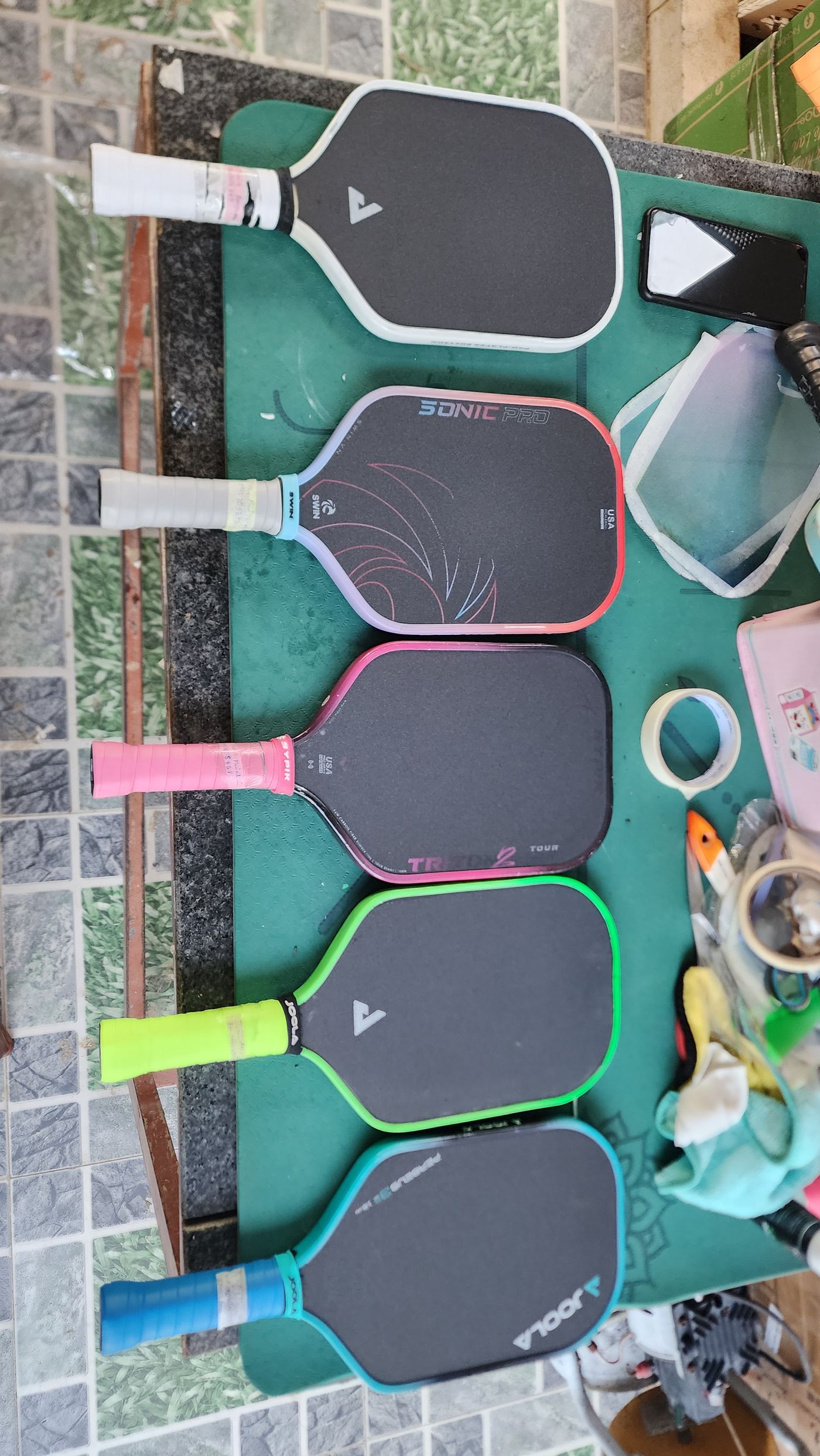 Chi tiết xử lý mặt vợt Pickleball